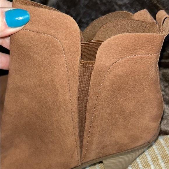 Lucky Brand Tan Ankle Booties - Picture 5 of 7